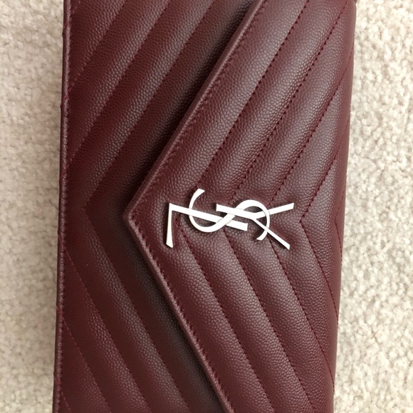 SOLD Ysl envelope wallet on chain. 99% new. - Picture 1 of 6